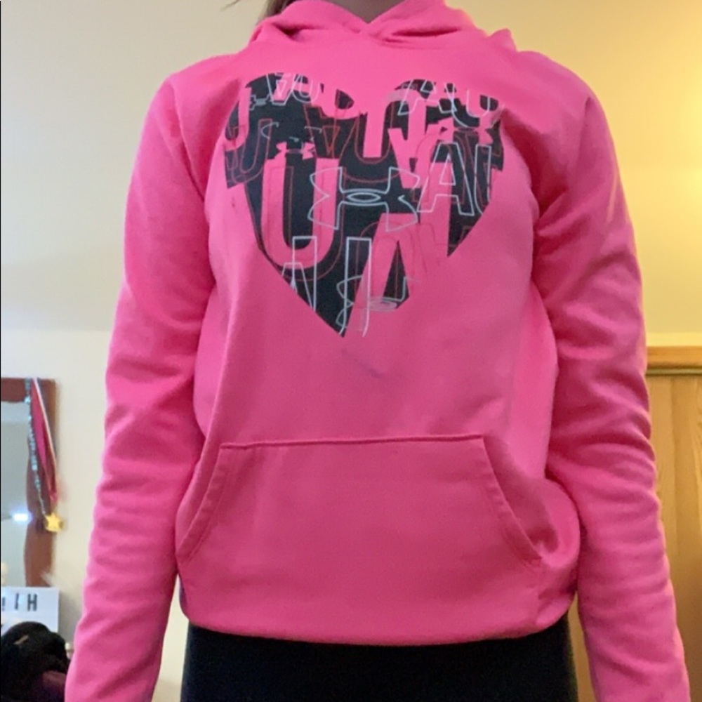 Pink under armor hoddie